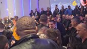 MILA U RODNOM GRADU ČEKA PORAZ: Predsednički kandidat Aleksa Bečić održao konvenciju u Nikšiću (FOTO)