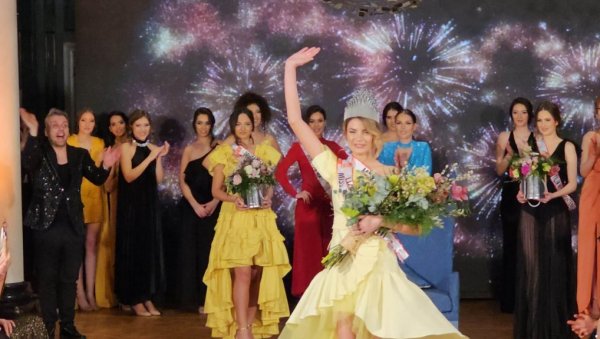 ИЗБОР ЗА МИСС ЦРНЕ ГОРЕ: Најлепша међу најлепшим Анђела Вукадиновић ИЗБОР ЗА МИСС ЦРНЕ ГОРЕ: Најлепша међу најлепшим Анђела Вукадиновић