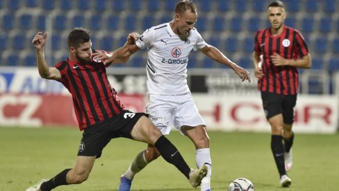 TIP IZ KOMŠILUKA: Lider ne da prvo mesto! TIP IZ KOMŠILUKA: Lider ne da prvo mesto!