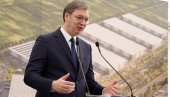 ВУЧИЋ ПОРУЧИО: Грађани могу да буду сигурни у банке које раде уз дозволу НБС ВУЧИЋ ПОРУЧИО: Грађани могу да буду сигурни у банке које раде уз дозволу НБС