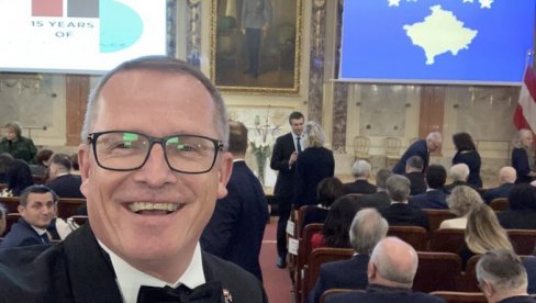 NATO LOBISTI SMETA SPOMENIK UBIJENOJ DECI: Austrijanac Ginter Felinger traži da se sa Tašmajdana ukloni spomen-obeležje Milici Rakić NATO LOBISTI SMETA SPOMENIK UBIJENOJ DECI: Austrijanac Ginter Felinger traži da se sa Tašmajdana ukloni spomen-obeležje Milici Rakić