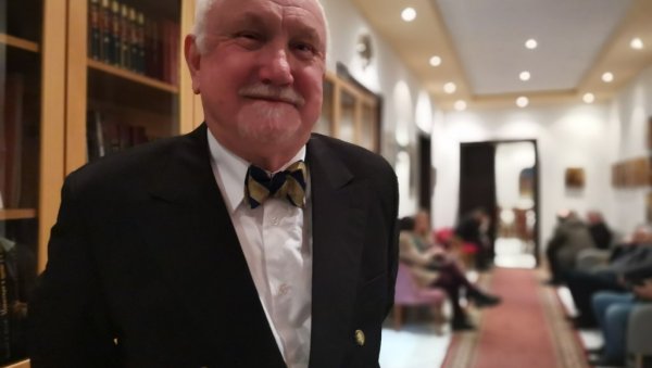 НЕКАДА ЈЕ ГРАДИО НУКЛЕАРКЕ ПО СВЕТУ: Научник Раденко Стојаковић сад сву своју енергију даје родном Трстенику НЕКАДА ЈЕ ГРАДИО НУКЛЕАРКЕ ПО СВЕТУ: Научник Раденко Стојаковић сад сву своју енергију даје родном Трстенику