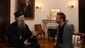 ПАТРИЈАРХ НА РАЗГОВОРУ СА НИКОМ ВУЈИЧИЋЕМ: Изразили важност ширења Хрисовог Јеванђеља ПАТРИЈАРХ НА РАЗГОВОРУ СА НИКОМ ВУЈИЧИЋЕМ: Изразили важност ширења Хрисовог Јеванђеља
