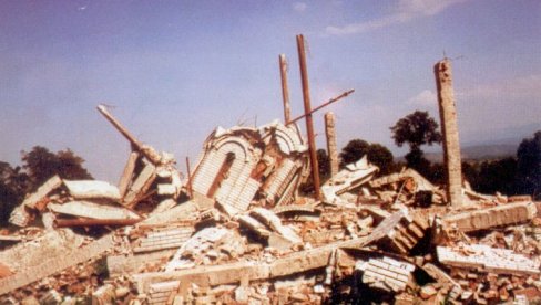 TA IDEOLOGIJA MRŽNJE 2004. NAŽALOST, ŽIVA JE I DANAS: Petković povodom godišnjice pogroma na KiM - Nezaceljena rana na telu srpskog bića TA IDEOLOGIJA MRŽNJE 2004. NAŽALOST, ŽIVA JE I DANAS: Petković povodom godišnjice pogroma na KiM - Nezaceljena rana na telu srpskog bića