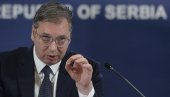 ВУЧИЋ: Ако будемо мењали политику, ја ћу лично да вам то саопштим, а не Раде Баста ВУЧИЋ: Ако будемо мењали политику, ја ћу лично да вам то саопштим, а не Раде Баста