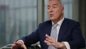 МАНДИЋ УПИТАО ЂУКАНОВИЋА: Како је могуће да славите и Јова Капичића и Крста Зрнова? МАНДИЋ УПИТАО ЂУКАНОВИЋА: Како је могуће да славите и Јова Капичића и Крста Зрнова?