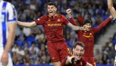 РЕВАНШ ПРОШЛОГОДИШЊЕГ ФИНАЛА ЛИГЕ КОНФЕРЕНЦИЈА: Фејенорд спрема освету на Де Кујпу РЕВАНШ ПРОШЛОГОДИШЊЕГ ФИНАЛА ЛИГЕ КОНФЕРЕНЦИЈА: Фејенорд спрема освету на Де Кујпу