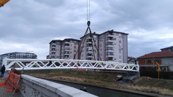 ГРАДЊА МОСТОВА У ПАРАЋИНУ: Општина тражи фирму за технички преглед ГРАДЊА МОСТОВА У ПАРАЋИНУ: Општина тражи фирму за технички преглед