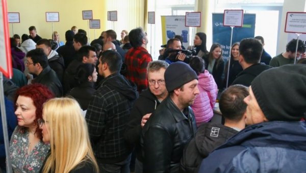 САЈАМ ЗАПОШЉАВАЊА У СУБОТИЦИ: Дефицитарна занимања и даље иста САЈАМ ЗАПОШЉАВАЊА У СУБОТИЦИ: Дефицитарна занимања и даље иста