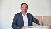 PETROVIĆ OSTAJE NA ČELU BIJELJINE: Opoziv gradonačelnika neuspešan PETROVIĆ OSTAJE NA ČELU BIJELJINE: Opoziv gradonačelnika neuspešan