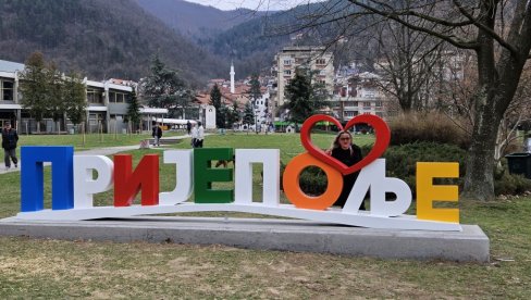 NOVI UKRAS GRADA LIMU: Prijepolje dobilo svetleća 3D slova NOVI UKRAS GRADA LIMU: Prijepolje dobilo svetleća 3D slova