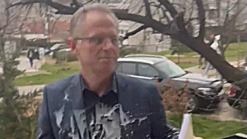 ALBANCI BESNI NA KURTIJA: Napali glavnog pregovarača Prištine zbog ZSO (VIDEO) ALBANCI BESNI NA KURTIJA: Napali glavnog pregovarača Prištine zbog ZSO (VIDEO)