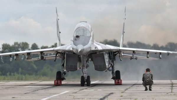 ОГЛАСИЛО СЕ МИНИСТАРСТВО ОДБРАНЕ РУСИЈЕ: Открили колико су уништили украјинских авиона од почетка рата ОГЛАСИЛО СЕ МИНИСТАРСТВО ОДБРАНЕ РУСИЈЕ: Открили колико су уништили украјинских авиона од почетка рата
