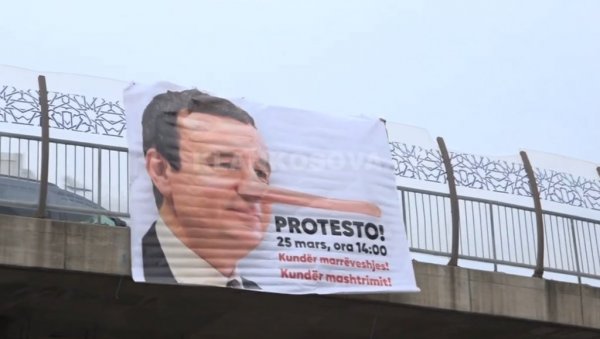 КУРТИ КАО ПИНОКИО: Не престају прозивке због ЗСО на рачун премијера лажне државе - транспаренти широм Приштине КУРТИ КАО ПИНОКИО: Не престају прозивке због ЗСО на рачун премијера лажне државе - транспаренти широм Приштине