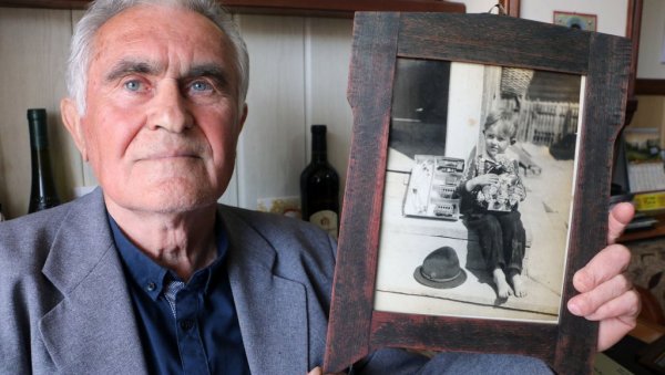 ЈЕЗИВ ЗЛОЧИН УСТАША АВГУСТА 1944: Трудну Ану и њено четворо деце бацили у Саву ЈЕЗИВ ЗЛОЧИН УСТАША АВГУСТА 1944: Трудну Ану и њено четворо деце бацили у Саву