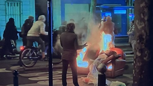 RODITELJE PO DŽEPU ZBOG NEOBUZDANE DECE: Kako će proći novi predlog francuskog predsednika Makrona RODITELJE PO DŽEPU ZBOG NEOBUZDANE DECE: Kako će proći novi predlog francuskog predsednika Makrona