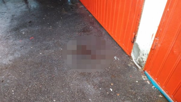 НИКОЛУ СУ ТУКЛИ ПАЛИЦАМА У ГЛАВУ: Био на респиратору - познато стање младића повређеног у тучи навијача на Новом Београду НИКОЛУ СУ ТУКЛИ ПАЛИЦАМА У ГЛАВУ: Био на респиратору - познато стање младића повређеног у тучи навијача на Новом Београду