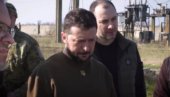 ЗЕЛЕНСКИ СТИГАО У ХЕРСОН: Обновићемо све што је уништено у рату (ВИДЕО) ЗЕЛЕНСКИ СТИГАО У ХЕРСОН: Обновићемо све што је уништено у рату (ВИДЕО)