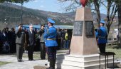 КОЛИКО ЈЕ КРВИ ПРОЛИВЕНО ДА БИ ДАНАС БИЛИ ОНО ШТО ЈЕСМО Министар Вучевић положио венац поводом Дана сећања на жртве НАТО агресије (ФОТО)