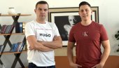 БАКШИШ СЕ ДЕЛИ НА РАВНЕ ЧАСТИ Дијаманти бенд о музичком путу у емисији Са звездама на ти