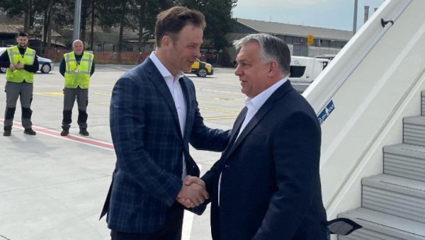 НАШЕ ПРИЈАТЕЉСТВО ЈЕ СНАЖНО И ИСКРЕНО: Министар Синиша Мали испратио Виктора Орбана (ФОТО) НАШЕ ПРИЈАТЕЉСТВО ЈЕ СНАЖНО И ИСКРЕНО: Министар Синиша Мали испратио Виктора Орбана (ФОТО)