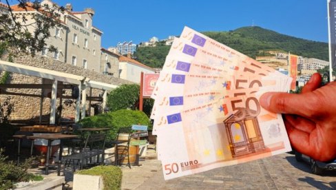 BEOGRAĐANIN U BUDVI KAŽNJEN SA 500 EVRA: Vređao maloletnu kćerku BEOGRAĐANIN U BUDVI KAŽNJEN SA 500 EVRA: Vređao maloletnu kćerku