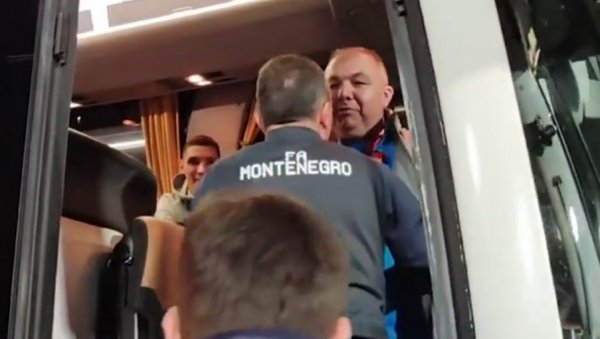 ГОСПОДСКИ! Ево шта је након меча Црна Гора - Србија учинио селектор соколова ГОСПОДСКИ! Ево шта је након меча Црна Гора - Србија учинио селектор соколова