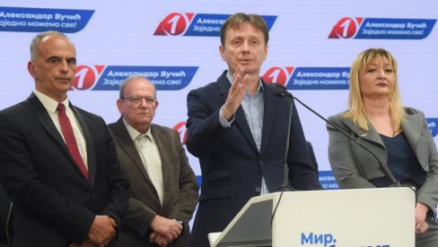 GLIŠIĆ: Izbora se ne plašimo, veliko interesovanje za Narodni pokret GLIŠIĆ: Izbora se ne plašimo, veliko interesovanje za Narodni pokret