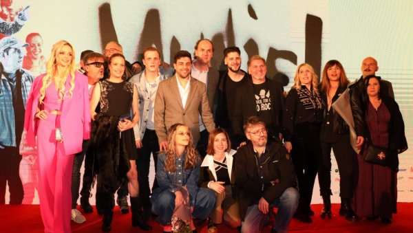 МУЊЕ СУ СЕ ВРАТИЛЕ Премијера култног филма МУЊЕ СУ СЕ ВРАТИЛЕ Премијера култног филма