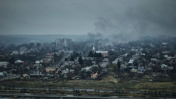 КАДА НЕСТАНЕ УКРАЈИНАЦА, ЗАМЕНИЋЕ ИХ ПОЉАЦИ И НЕМЦИ Наришкин: САД и Британија желе да Украјину претворе у црну рупу КАДА НЕСТАНЕ УКРАЈИНАЦА, ЗАМЕНИЋЕ ИХ ПОЉАЦИ И НЕМЦИ Наришкин: САД и Британија желе да Украјину претворе у црну рупу