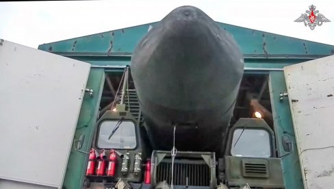 ЕВРОПСКА НУКЛЕАРНА АУТОНОМИЈА Реална опција или илузија моћи: Може ли ЕУ добити сопствену атомску бомбу без САД