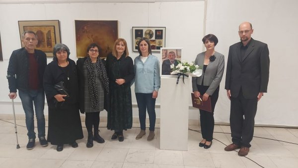 ЛЕКАР КОГА ВРАЊЕ ПАМТИ: Медицина на првом месту, али и неизбрисив траг у друштвеној историји града ЛЕКАР КОГА ВРАЊЕ ПАМТИ: Медицина на првом месту, али и неизбрисив траг у друштвеној историји града