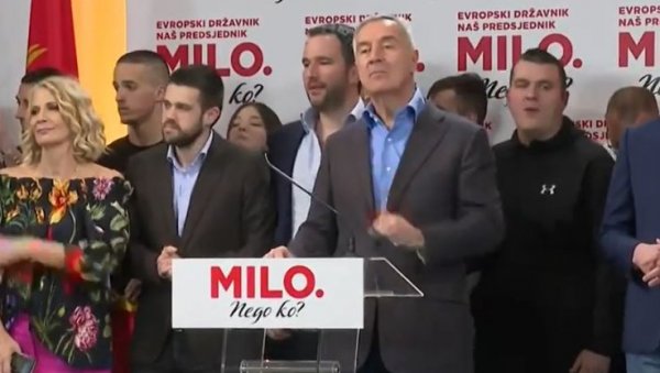 КРАЈ: Мило Ђукановић честитао Јакову Милатовићу победу на изборима КРАЈ: Мило Ђукановић честитао Јакову Милатовићу победу на изборима