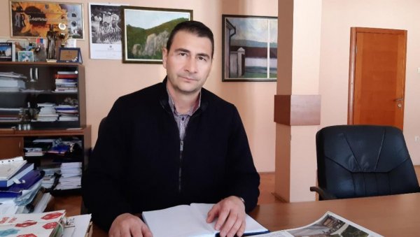 ИРИГ ВИНСКА ПРЕСТОНИЦА: Старе оронуле зграде у варошици на јужном ободу Фрушке горе добијају нови сјај ИРИГ ВИНСКА ПРЕСТОНИЦА: Старе оронуле зграде у варошици на јужном ободу Фрушке горе добијају нови сјај