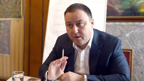 ČUČKOVIĆ ODGOVORIO POPOVIĆEVOJ: Draga Mila provozajte se malo, nije Beograd samo Vračar... ČUČKOVIĆ ODGOVORIO POPOVIĆEVOJ: Draga Mila provozajte se malo, nije Beograd samo Vračar...