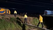 ТРАГЕДИЈА У ХОЛАНДИЈИ: Воз ударио у грађевинску опрему на прузи, сумња се да има и мртвих ТРАГЕДИЈА У ХОЛАНДИЈИ: Воз ударио у грађевинску опрему на прузи, сумња се да има и мртвих