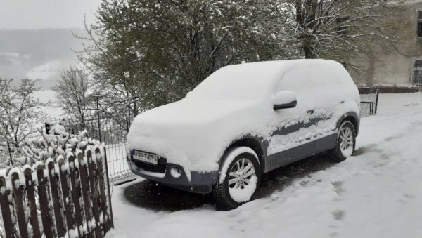 НОВО УПОЗОРЕЊЕ РХМЗ-а: Ево шта нас очекује у другој половини недеље, познато када престају падавине НОВО УПОЗОРЕЊЕ РХМЗ-а: Ево шта нас очекује у другој половини недеље, познато када престају падавине