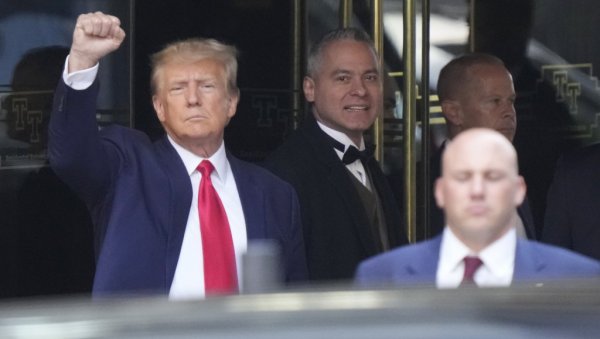 ТРАМП О СИТУАЦИЈИ У ИЗРАЕЛУ: Амерички новац помогао Хамасу да нападне јеврејску државу ТРАМП О СИТУАЦИЈИ У ИЗРАЕЛУ: Амерички новац помогао Хамасу да нападне јеврејску државу