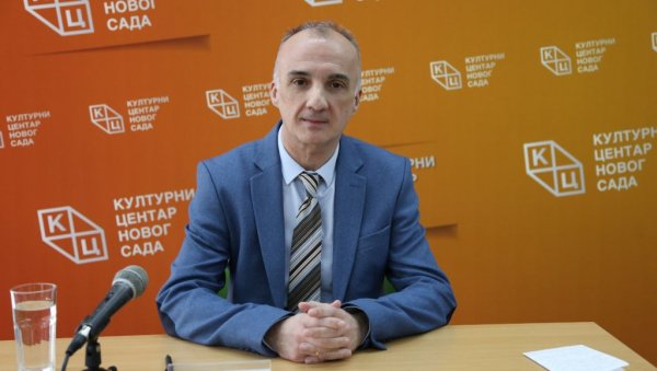 У ТОКУ ЈЕ БОРБА ЗА ЉУДСКЕ ДУШЕ: Новинар и публициста Милорад Вукашиновић о егзистенцијалном сукобу у Украјини (ВИДЕО) У ТОКУ ЈЕ БОРБА ЗА ЉУДСКЕ ДУШЕ: Новинар и публициста Милорад Вукашиновић о егзистенцијалном сукобу у Украјини (ВИДЕО)