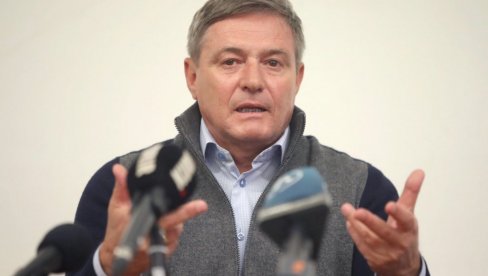 SRBIJA IZGUBILA ENGLESKE SA 9:1, A PIKSI... Ovako je reagovao selektor orlova na debakl orlića u kvalifikacijama za Evropsko prvenstvo SRBIJA IZGUBILA ENGLESKE SA 9:1, A PIKSI... Ovako je reagovao selektor orlova na debakl orlića u kvalifikacijama za Evropsko prvenstvo