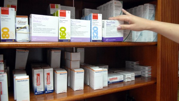 СЕКТОР ЗА ЛЕКОВЕ АПЕЛУЈЕ НА ГРАЂАНЕ Вуковић: Нема потребе да се праве залихе СЕКТОР ЗА ЛЕКОВЕ АПЕЛУЈЕ НА ГРАЂАНЕ Вуковић: Нема потребе да се праве залихе