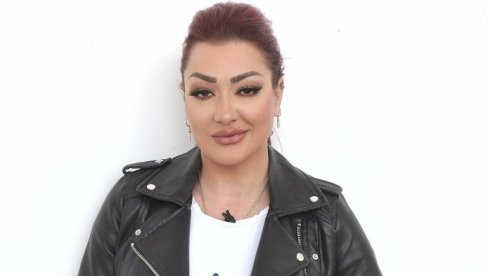 NA POČETKU VEČERI SEDELI SMO ZA ISTIM STOLOM: Sandra Rešić se oglasila i otkrila šta se desilo sa Vojažem na promociji albuma Darka Lazića NA POČETKU VEČERI SEDELI SMO ZA ISTIM STOLOM: Sandra Rešić se oglasila i otkrila šta se desilo sa Vojažem na promociji albuma Darka Lazića