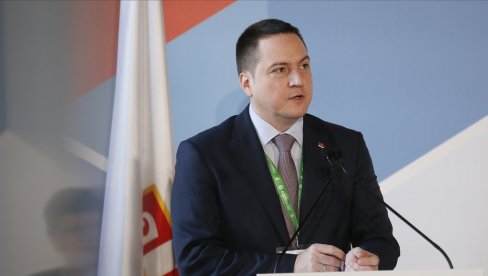 I BLOKADERI OTPISALI RUŽIĆA: Hoće to kad si ameba u stalnoj potrazi za sigurnom kućom