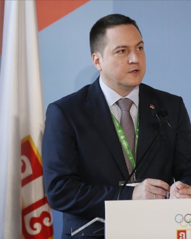 И БЛОКАДЕРИ ОТПИСАЛИ РУЖИЋА: Хоће то кад си амеба у сталној потрази за сигурном кућом