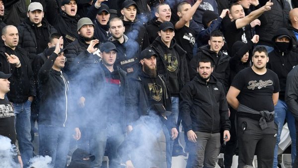 СТРАДАО И МИЉЕНИК НАВИЈАЧА ПАРТИЗАНА! Ово су нови детаљи скандала у Хумској СТРАДАО И МИЉЕНИК НАВИЈАЧА ПАРТИЗАНА! Ово су нови детаљи скандала у Хумској