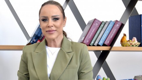 NAŠA PORODICA JE POSTALA BOGATIJA: Slađa Alegro podelila najlepše vesti, čestitke samo pljušte NAŠA PORODICA JE POSTALA BOGATIJA: Slađa Alegro podelila najlepše vesti, čestitke samo pljušte