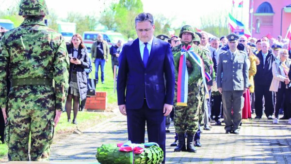 У АДАШЕВЦИМА КОД ШИДА ОБЕЛЕЖЕНО 78 ГОДИНА ОД ПРОБОЈА СРЕМСКОГ ФРОНТА: Печат српског антифашизма У АДАШЕВЦИМА КОД ШИДА ОБЕЛЕЖЕНО 78 ГОДИНА ОД ПРОБОЈА СРЕМСКОГ ФРОНТА: Печат српског антифашизма