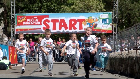 KRUG OKO SLONARE TRČI 150 MALIŠANA: U zoološkom vrtu na Kalemegdanu u subotu još jedan dečji maraton