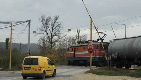 РАМПА СПАСАВА ЖИВОТ НА ПРУЗИ: Железничке несреће у РС  најчешће се дешавају у околини Бањалуке, Добоја и Приједора