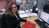 U PARAĆINU SE VENČAVALI I STRANCI: Ohrabrujući podaci - sve više beba, manje umrlih U PARAĆINU SE VENČAVALI I STRANCI: Ohrabrujući podaci - sve više beba, manje umrlih